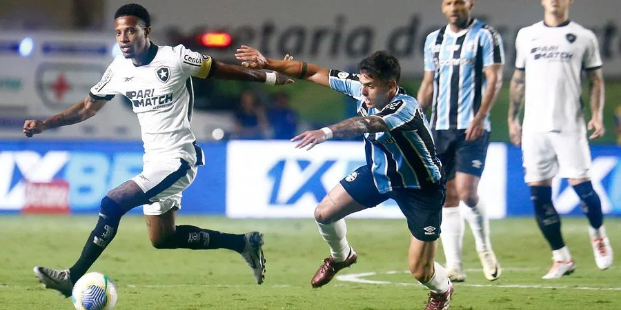 Grêmio perde para o Botafogo e entra na zona de rebaixamento do Brasileirão